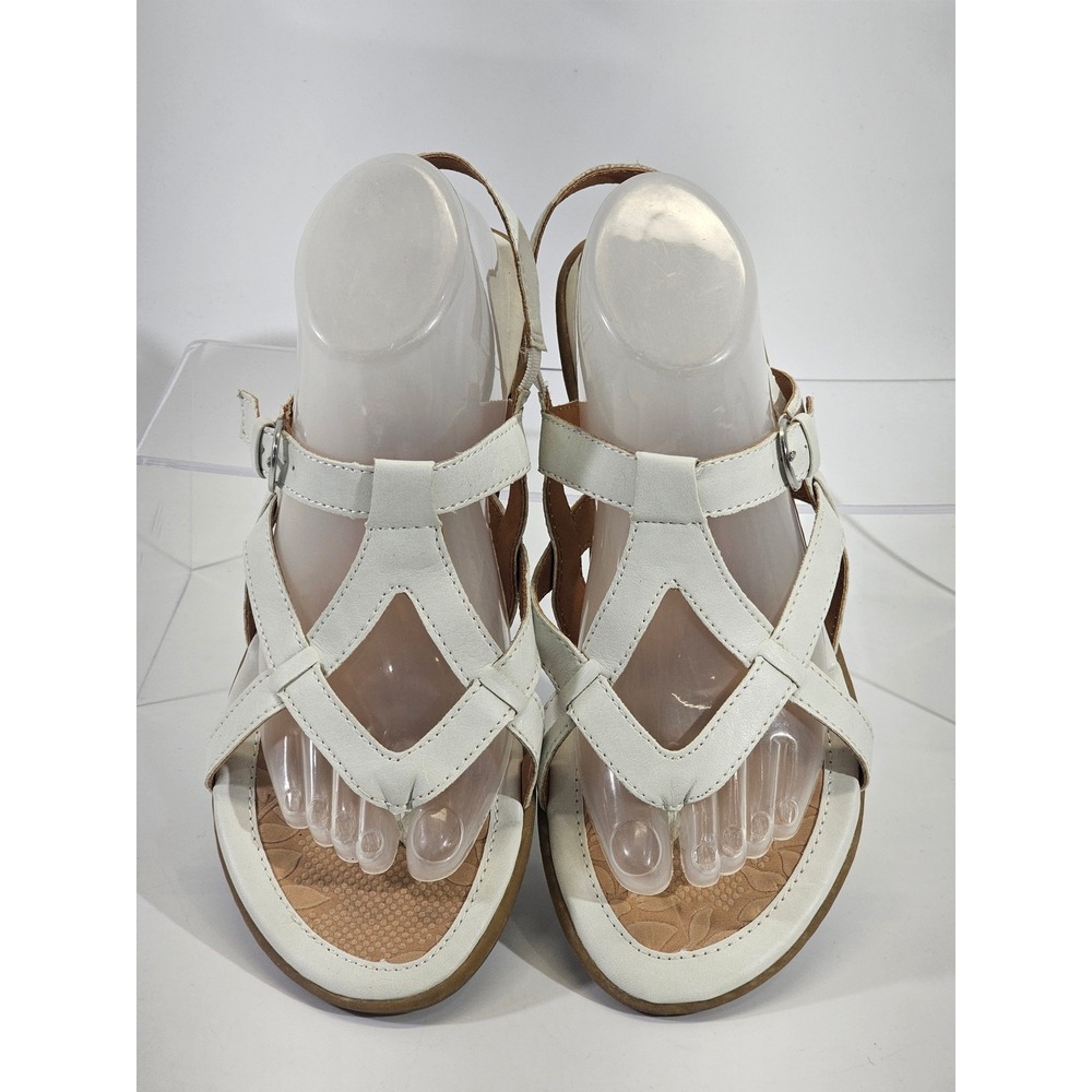 b.o.c. Strappy Thong Sandals Womens 9 White Solid Slingback Buckle Comfort EUC - Picture 4 of 8